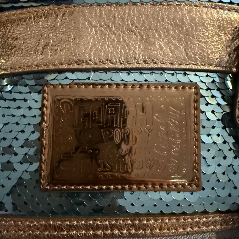 Limited Edition Coach Poppy Sequin Bag Turquoise Silver no Strap preowned - Picture 15 of 16